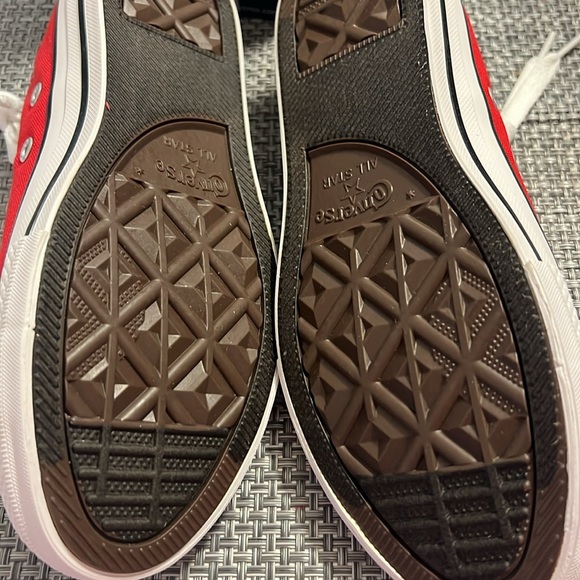 Brand new!  Converse Kids- Chuck Taylor® All Star® Core Ox (Little Kid) size 2 - Picture 3 of 4